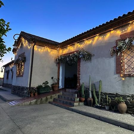 La Casa Barata, Casa Rural Cedillo Extérieur photo